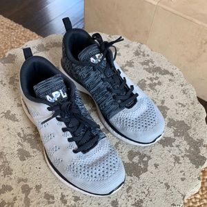 APL TechLoom Pro sneakers white/midnight/sky sz 8